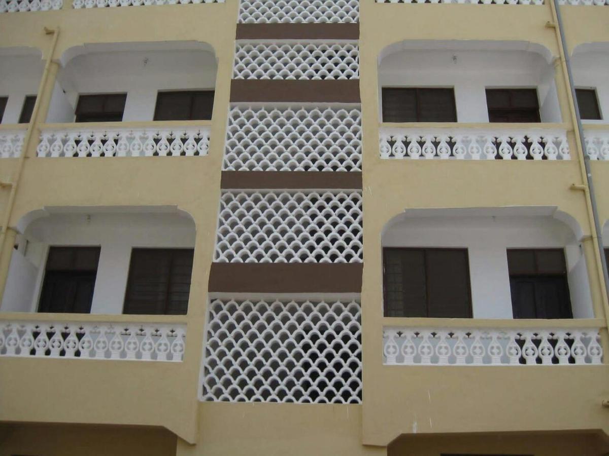 Golden Guest House- Miritini مومباسا المظهر الخارجي الصورة