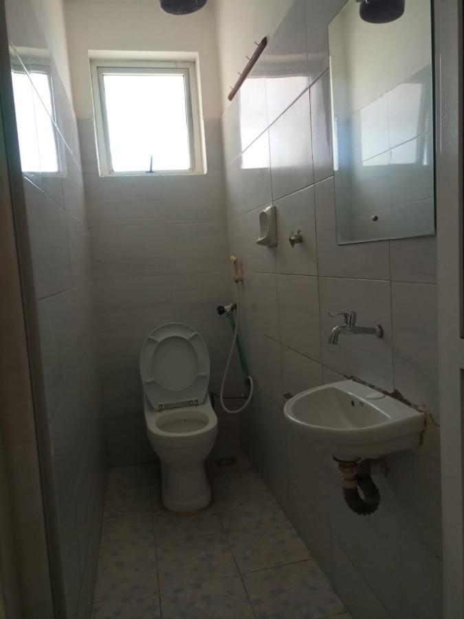 Golden Guest House- Miritini مومباسا المظهر الخارجي الصورة